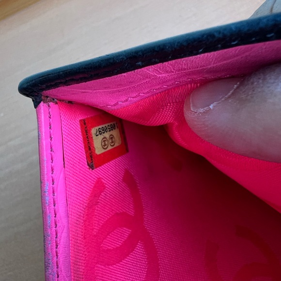 CHANEL wallet with coin compartment - Picture 5 of 12